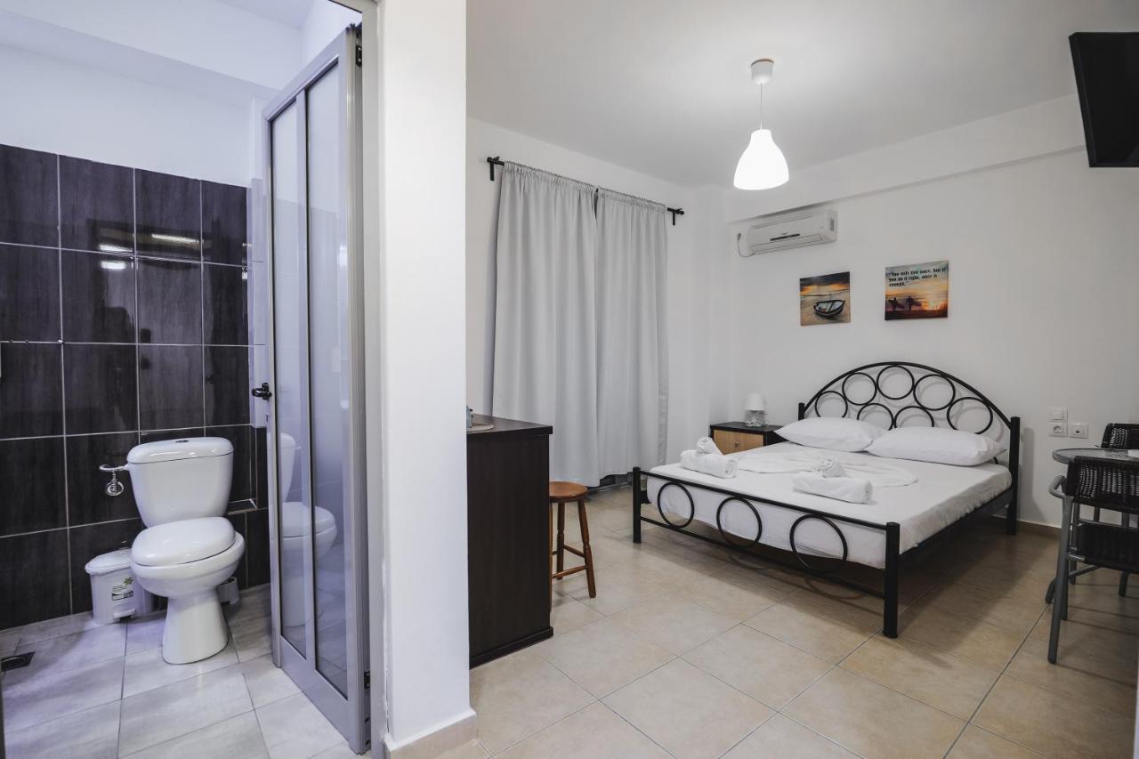 Nefelis Rooms Himarë Habitación foto