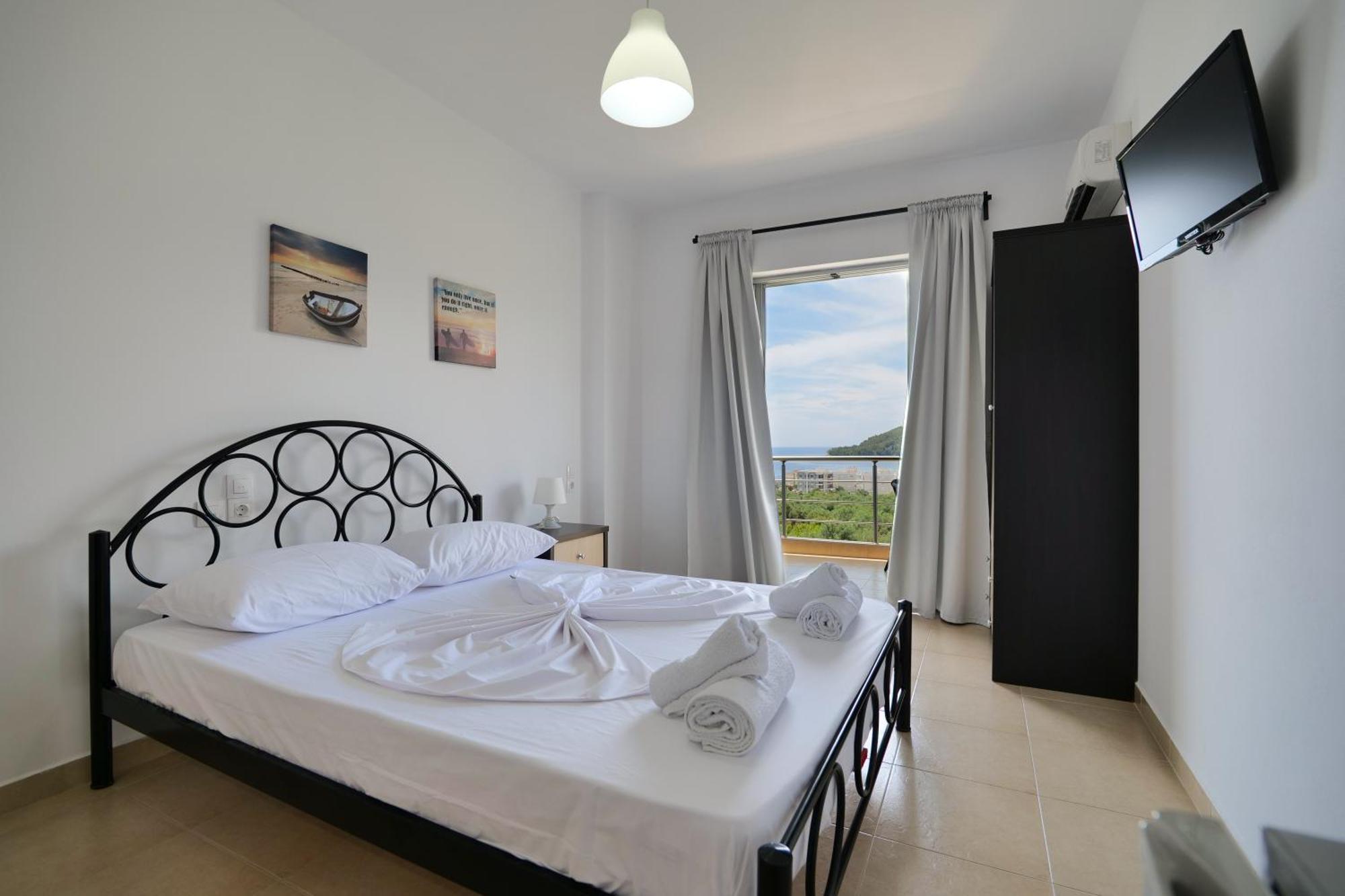 Nefelis Rooms Himarë Habitación foto