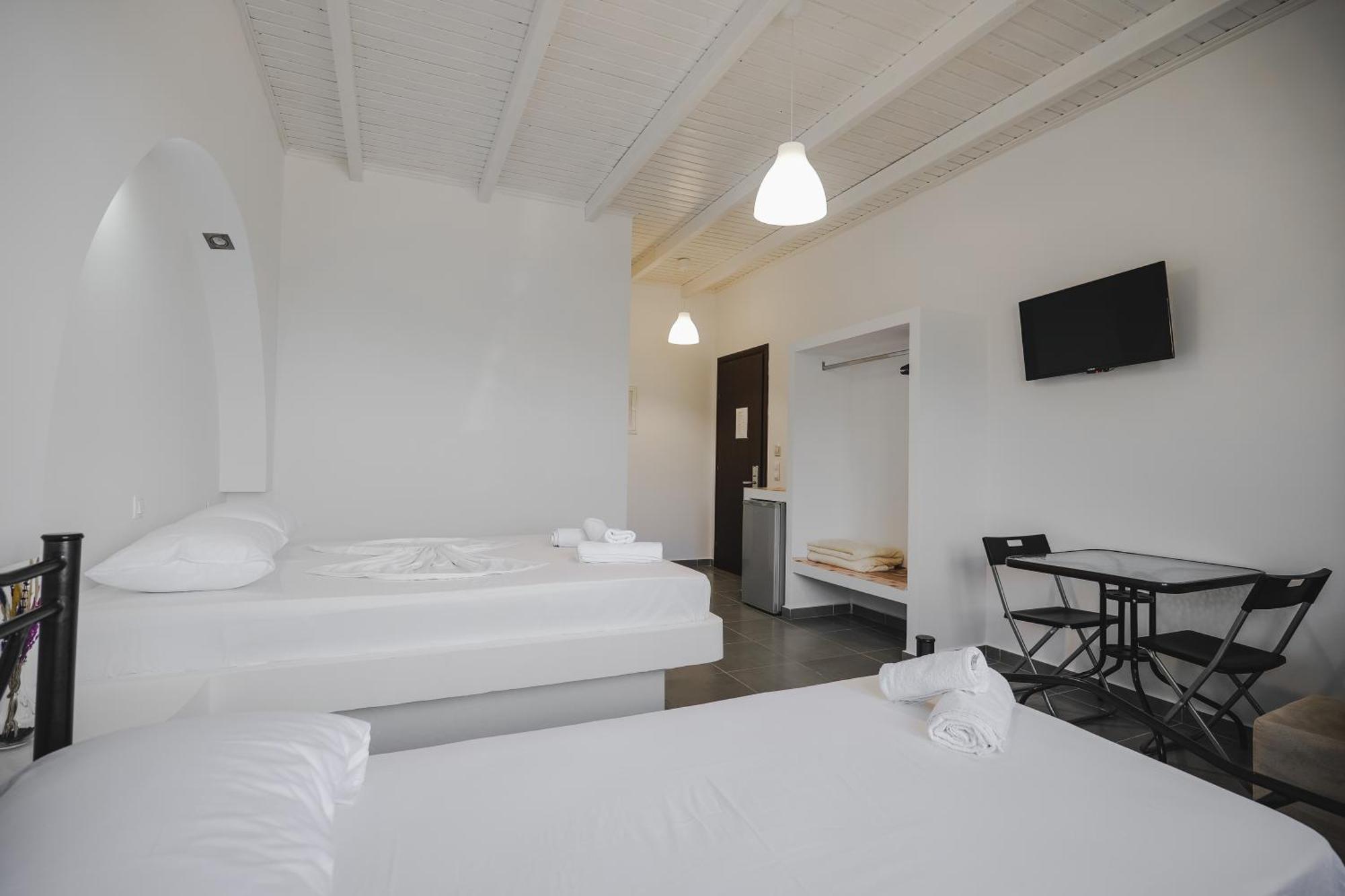 Nefelis Rooms Himarë Habitación foto