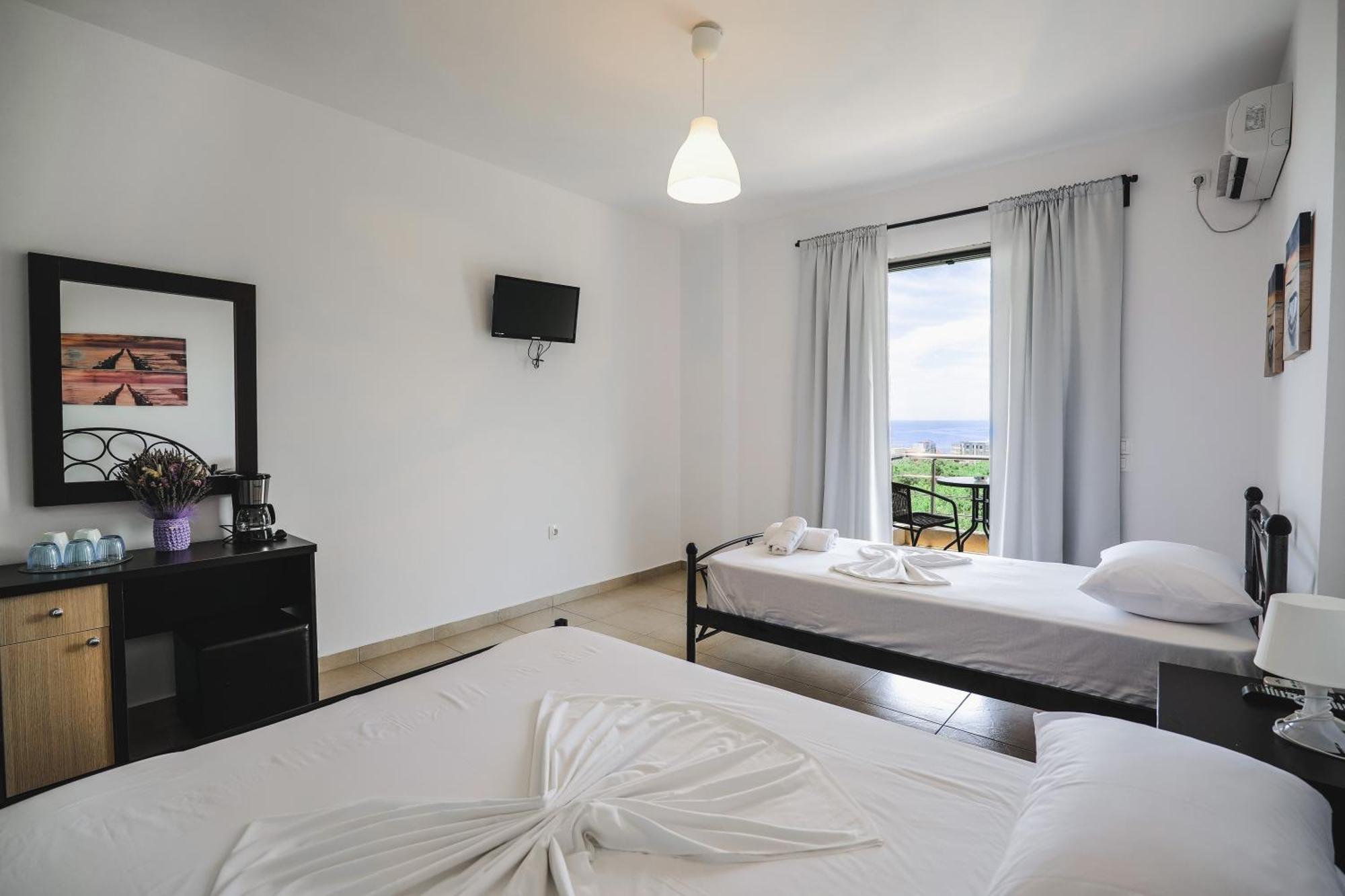 Nefelis Rooms Himarë Habitación foto