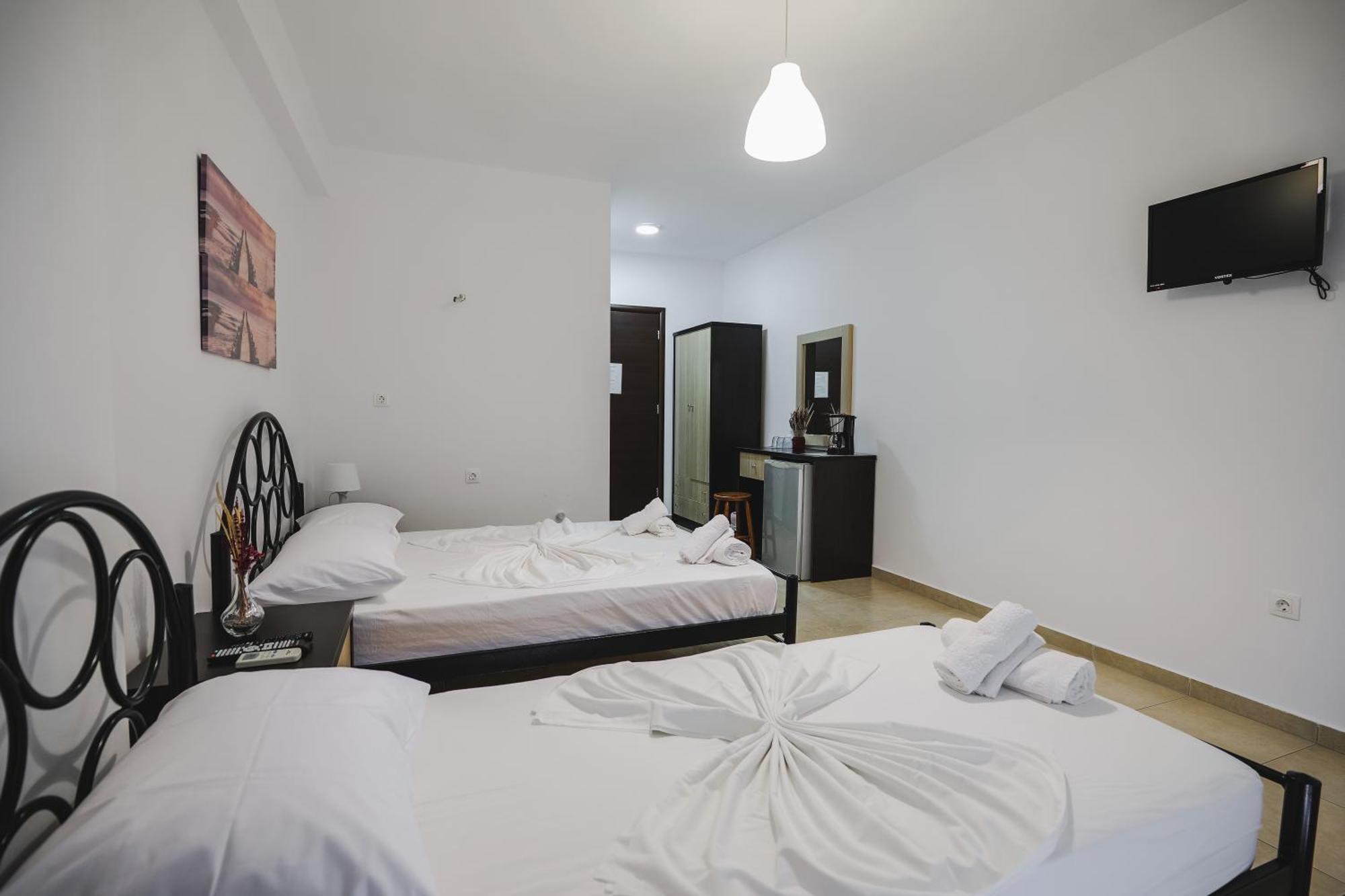 Nefelis Rooms Himarë Habitación foto