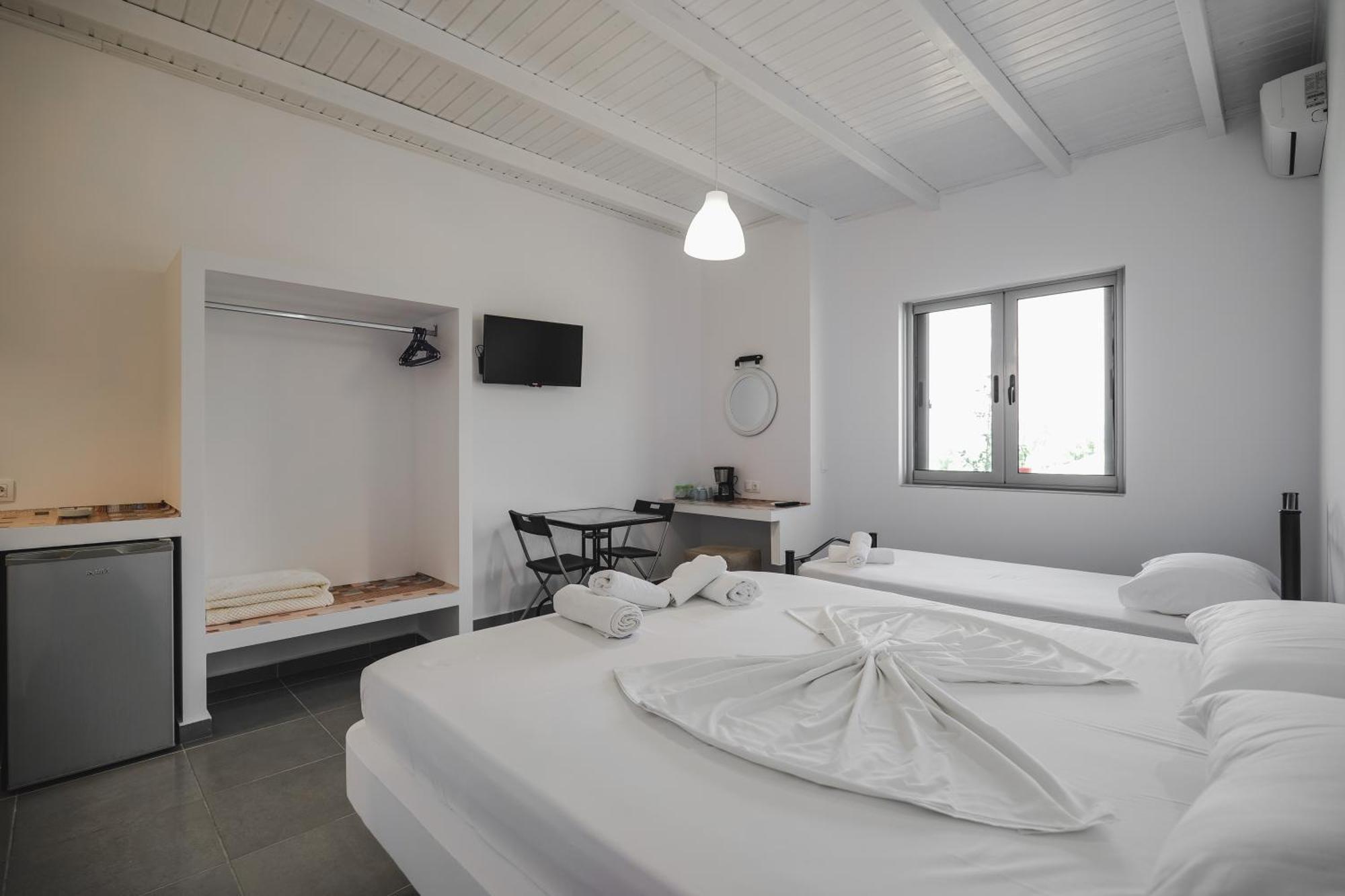 Nefelis Rooms Himarë Habitación foto