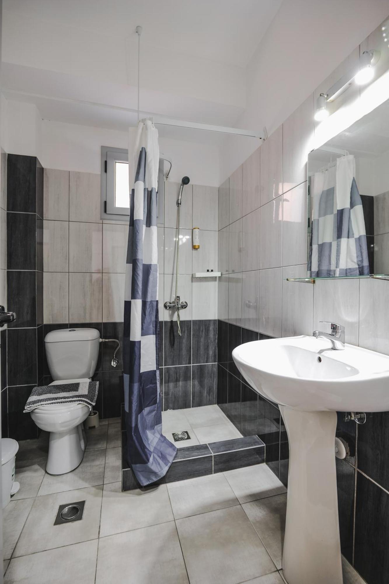 Nefelis Rooms Himarë Habitación foto