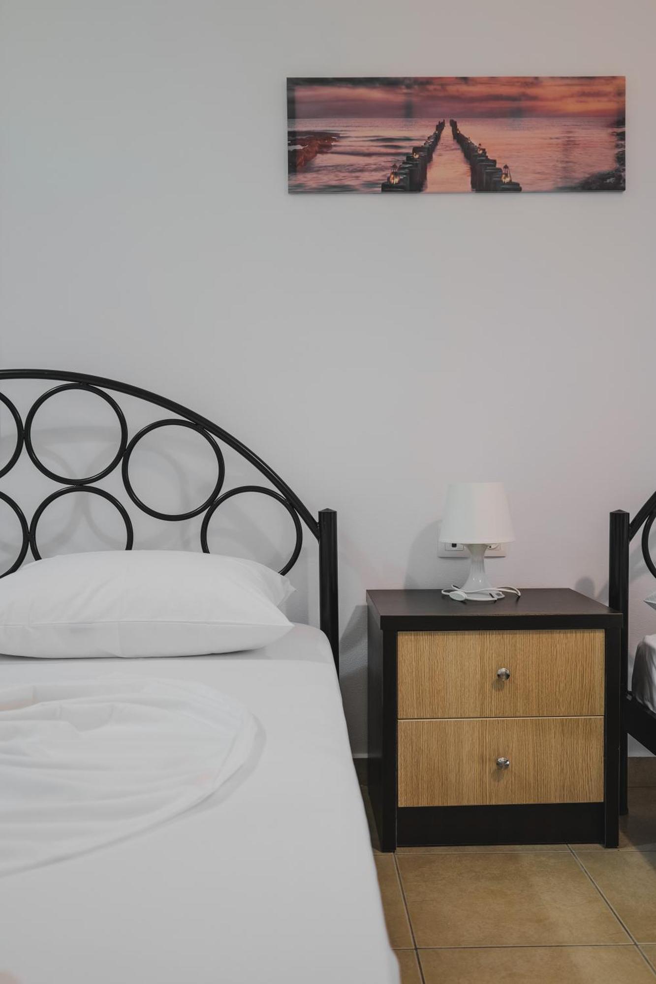 Nefelis Rooms Himarë Habitación foto