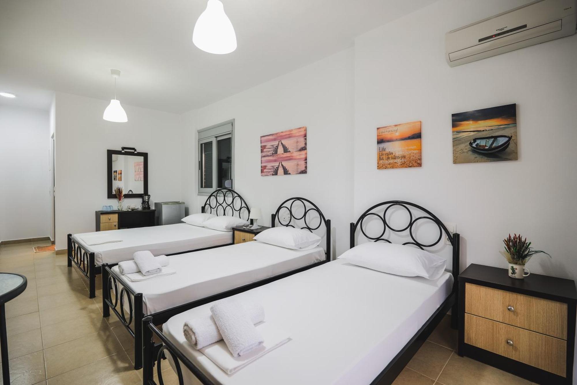 Nefelis Rooms Himarë Habitación foto